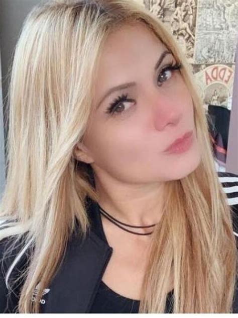 bakeca incontri pavia donna cerca|Annunci Escort, Donna Cerca Uomo